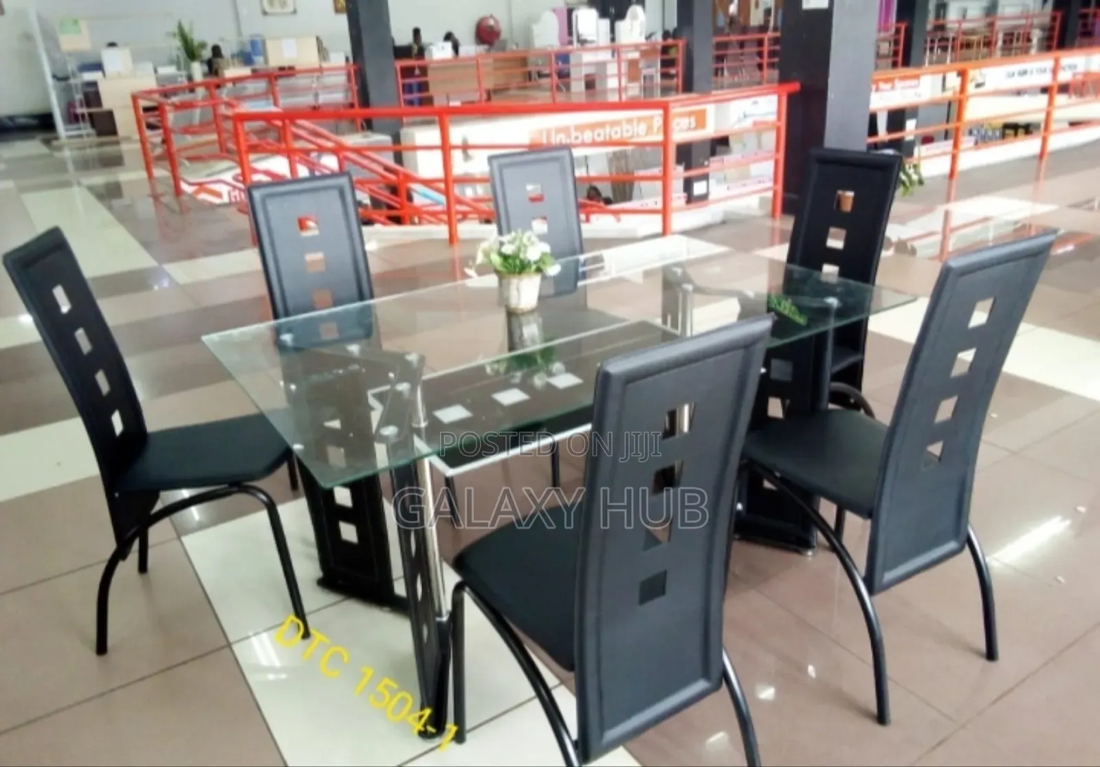 Executive 6 Sitter Glass Dinning Table