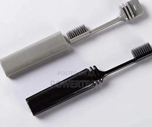 Portable Folding Toothbrush - thumbnail 2