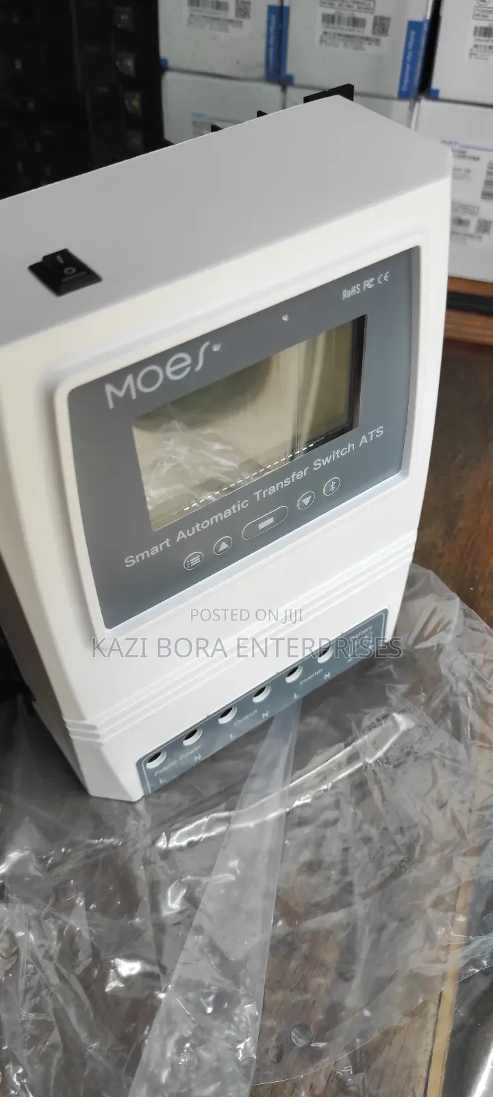Smart Solar Automatic Change Over Switch With BMS