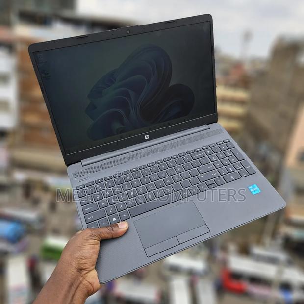 Laptop HP 250 G8 16GB Intel Core I5 SSD 512GB