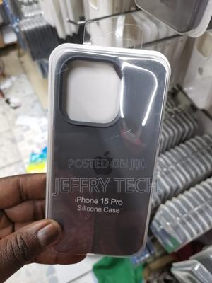 iPhone 15 Pro Silicone Case With Apple Logo Natural Titanium - thumbnail 2