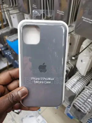 iPhone 11 Pro Max Silicon Case Apple Logo - Natural Titanium