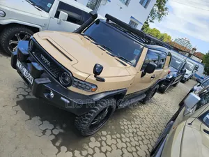 Toyota FJ Cruiser 2017 Brown