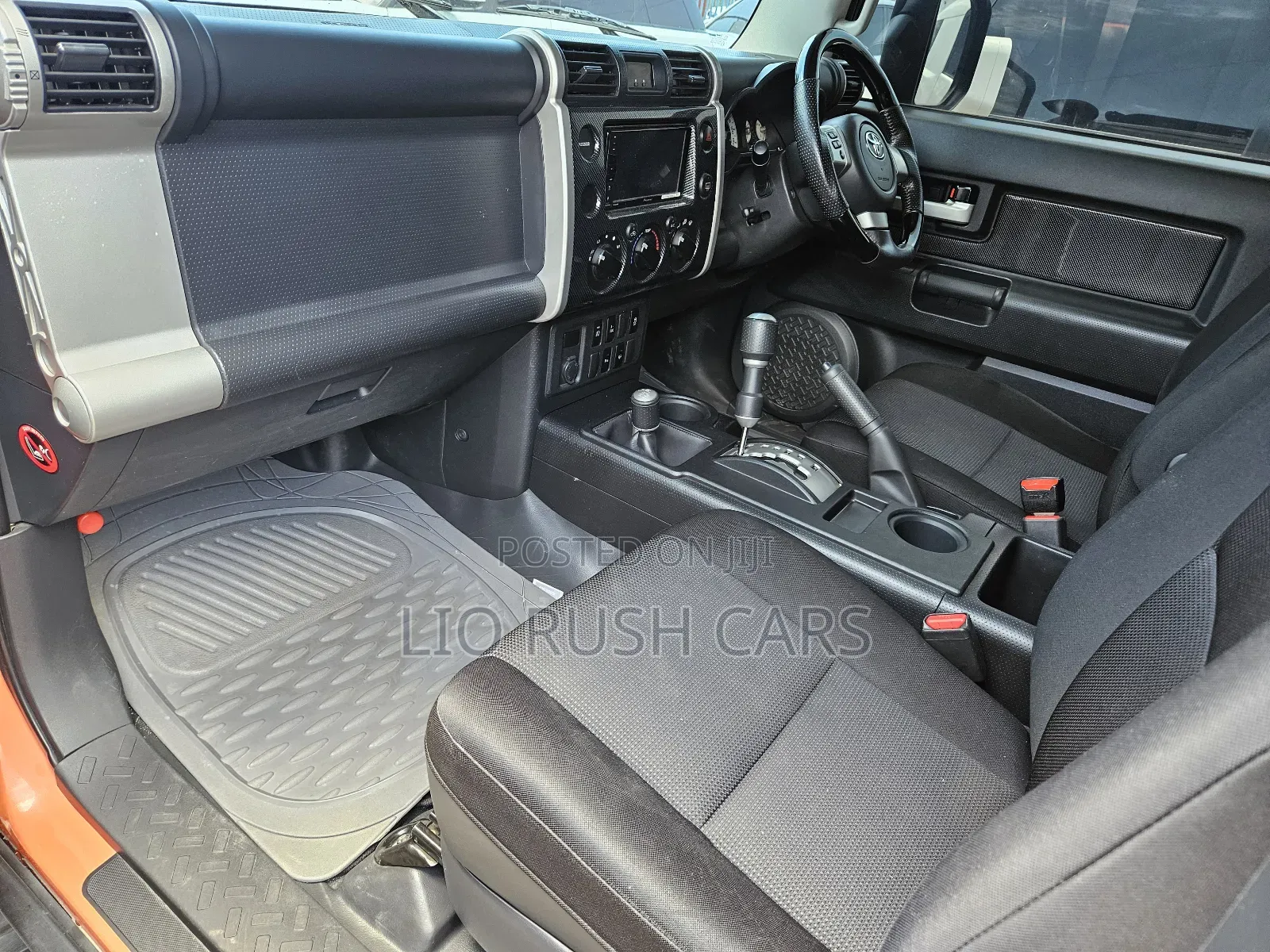 Toyota FJ Cruiser 2017 Brown