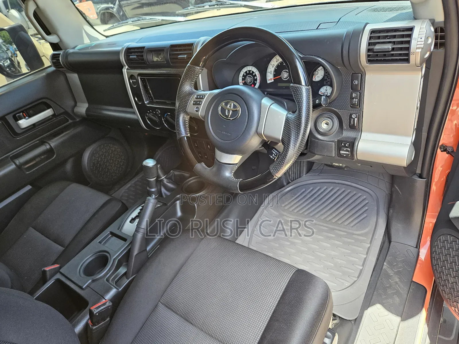 Toyota FJ Cruiser 2017 Brown