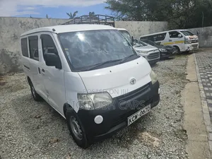 Toyota TownAce 2012 White
