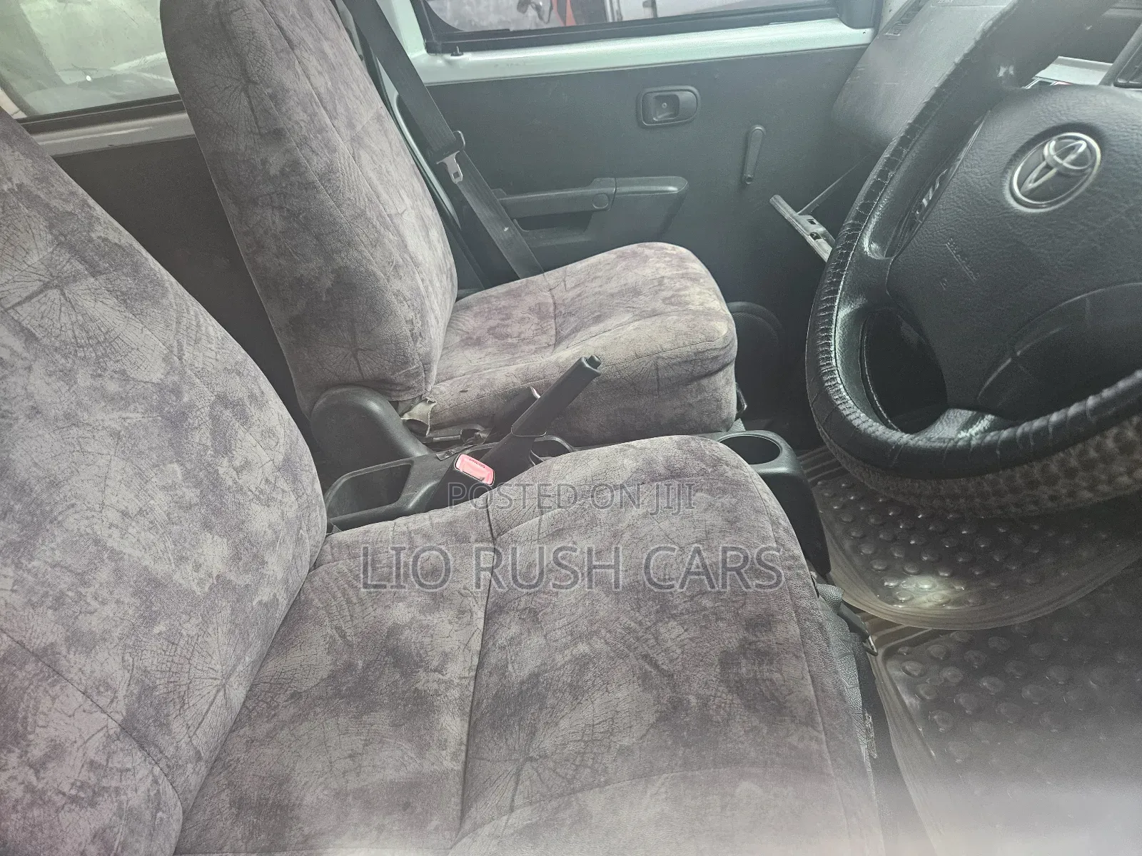 Toyota TownAce 2012 White
