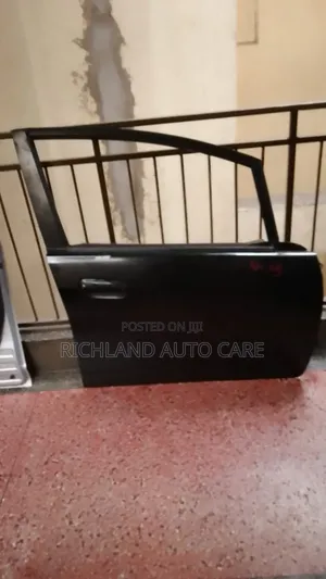 Front Right Door Honda Fit 2008