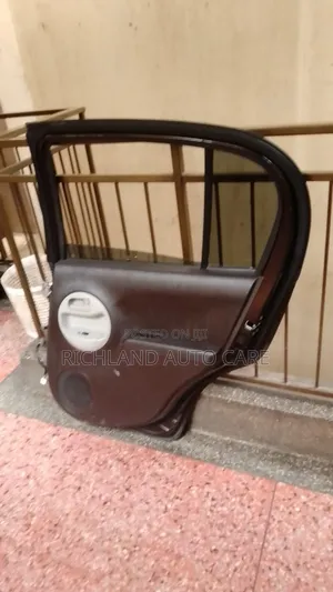 Passo Kgc30 REAR DOOR