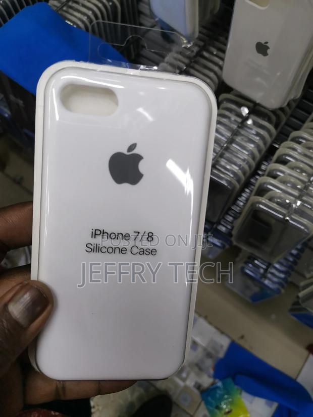 White Silicone Case Back Cover for Apple iPhone 7 / 8 - main view