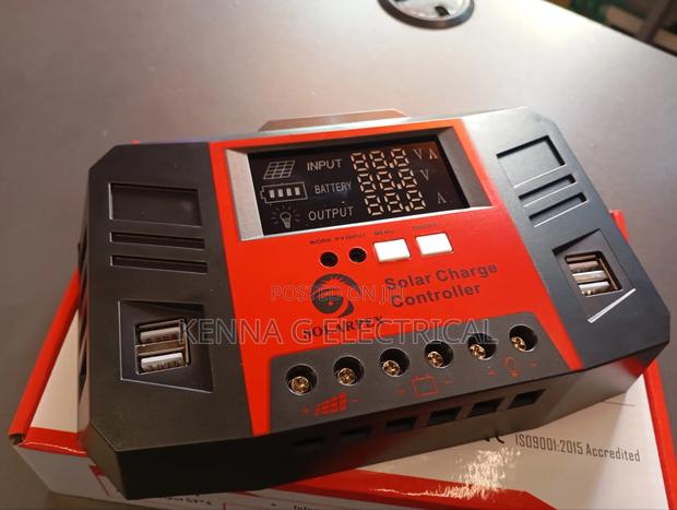 Solar Charge Controller 50A - main view