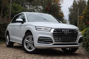 Audi Q5 2.0T Premium AWD quattro 2018 White