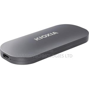 Kioxia Exceria Plus 1TB Portable SSD - thumbnail 3