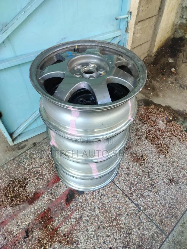 Toyota Prius Rim Size 15 - thumbnail 4