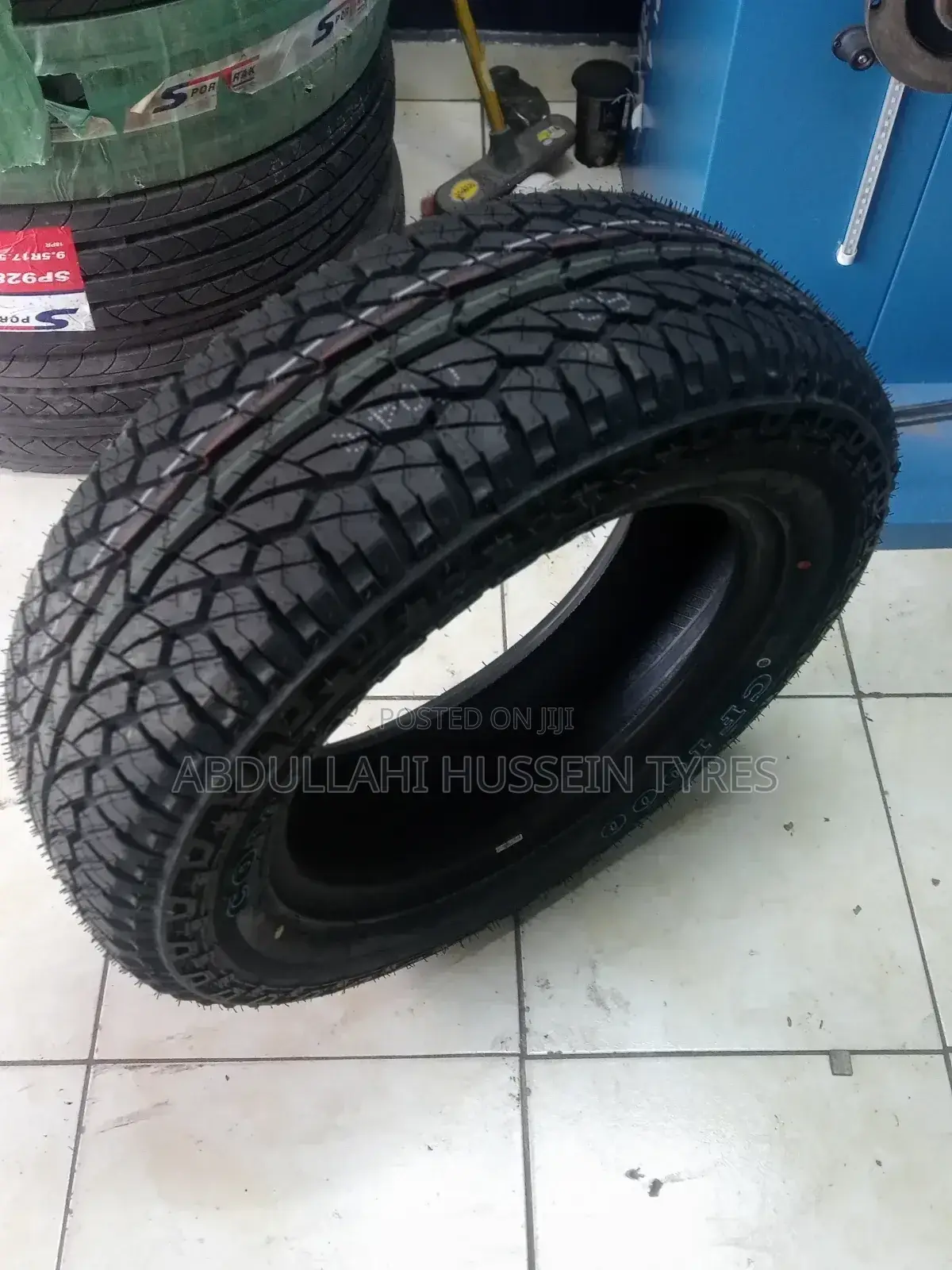 235/65 R17 Comforser Tyres