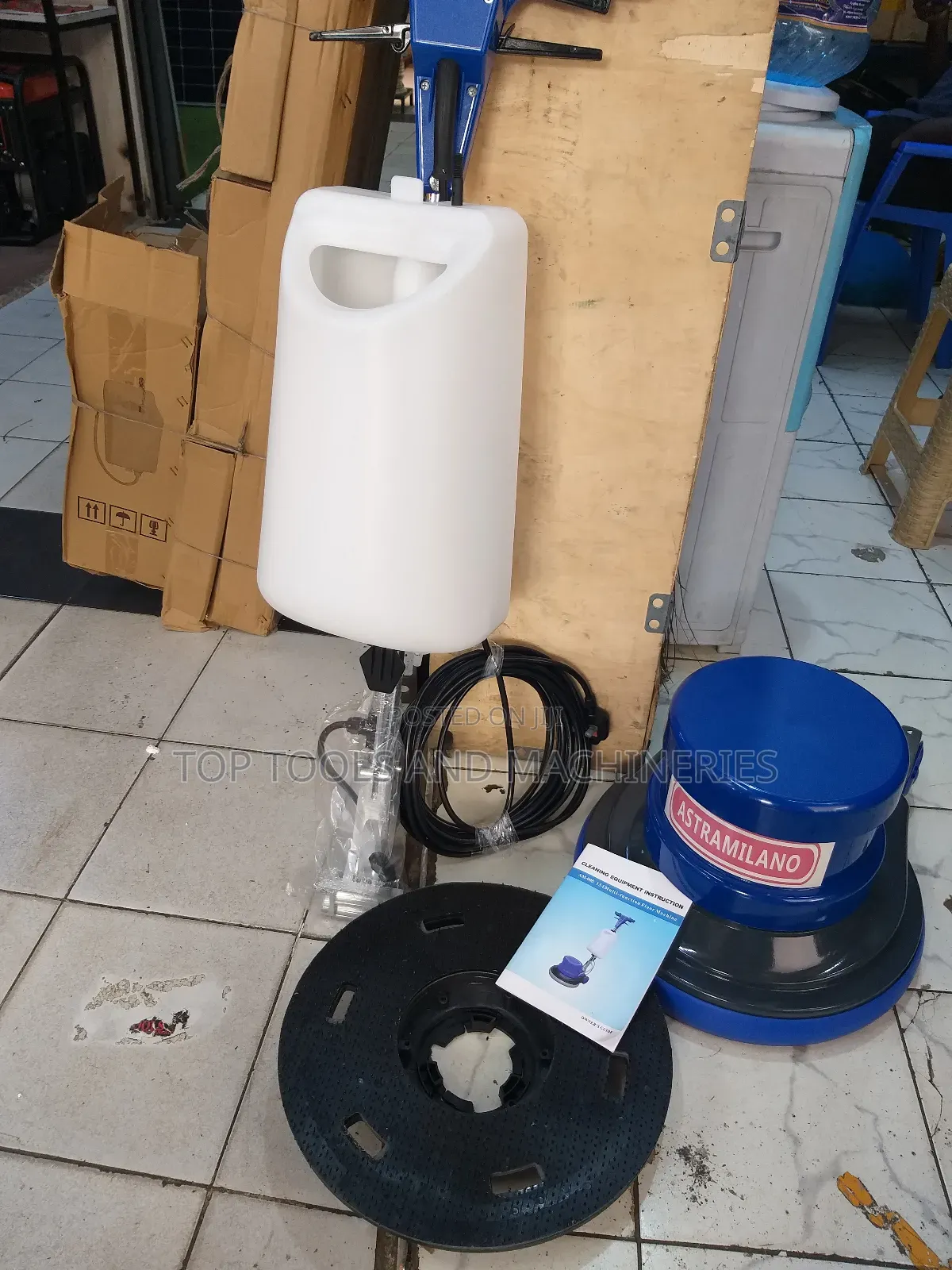 Commercial Am-005 Astramilano Floor Scrubber