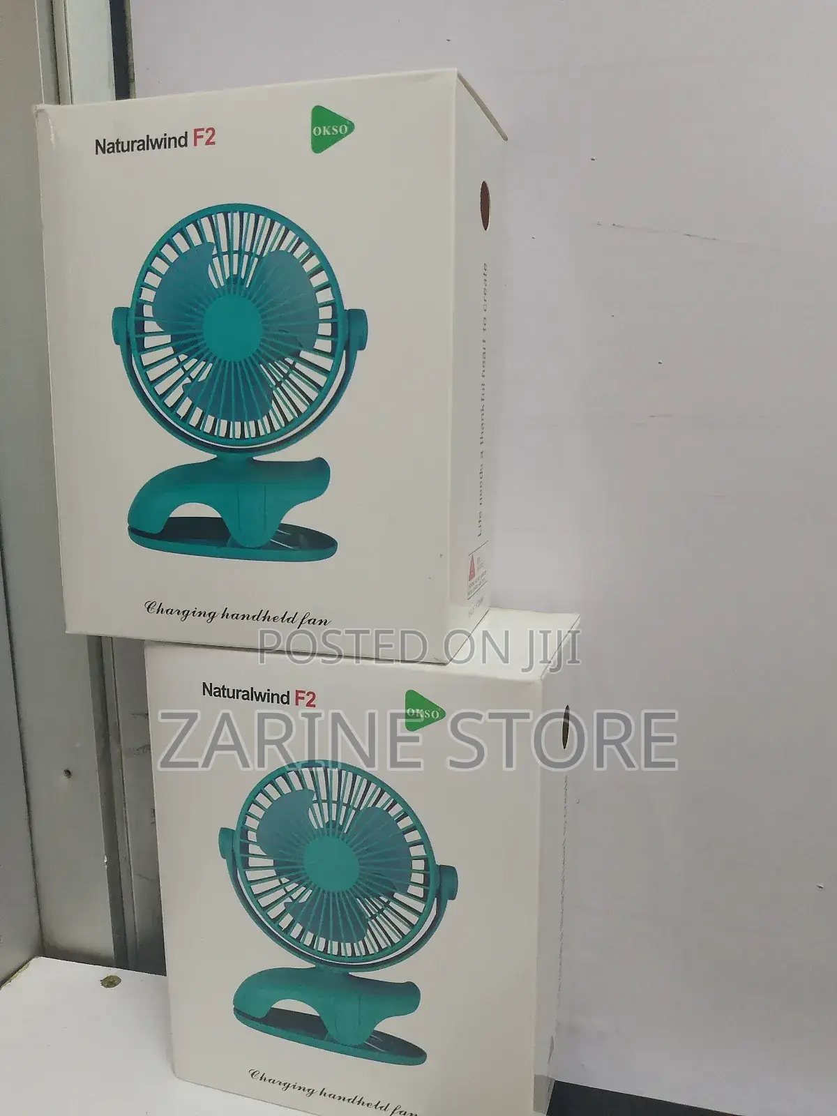 Ultra Quiet Charging Fan, Clipped on Wall/ Placed in a Table