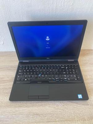 Laptop Dell Latitude 5580 8GB Intel Core I7 SSD 256GB - main view