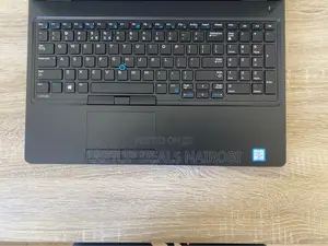 Laptop Dell Latitude 5580 8GB Intel Core I7 SSD 256GB