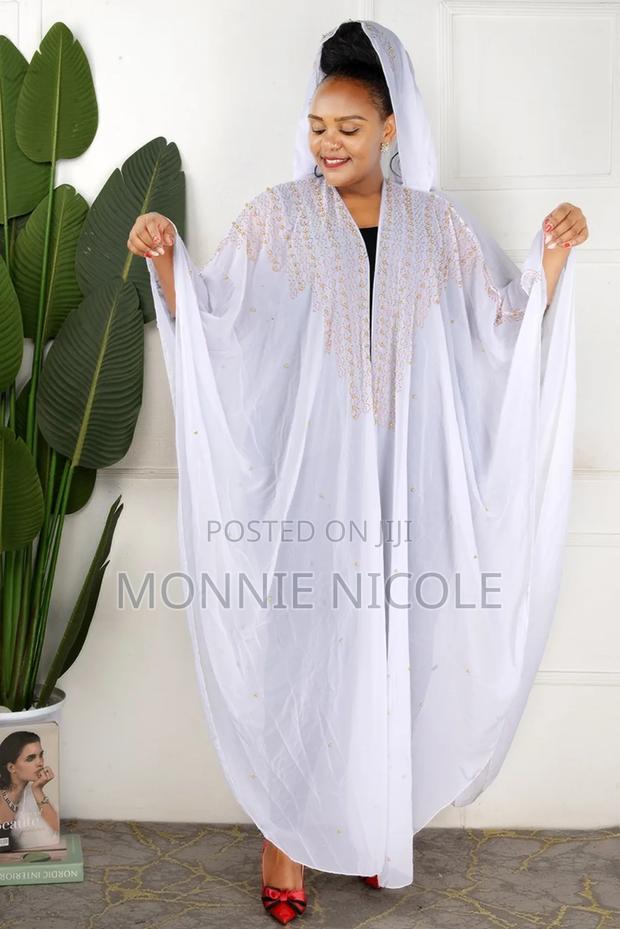 White Abayas Latest Design - main view