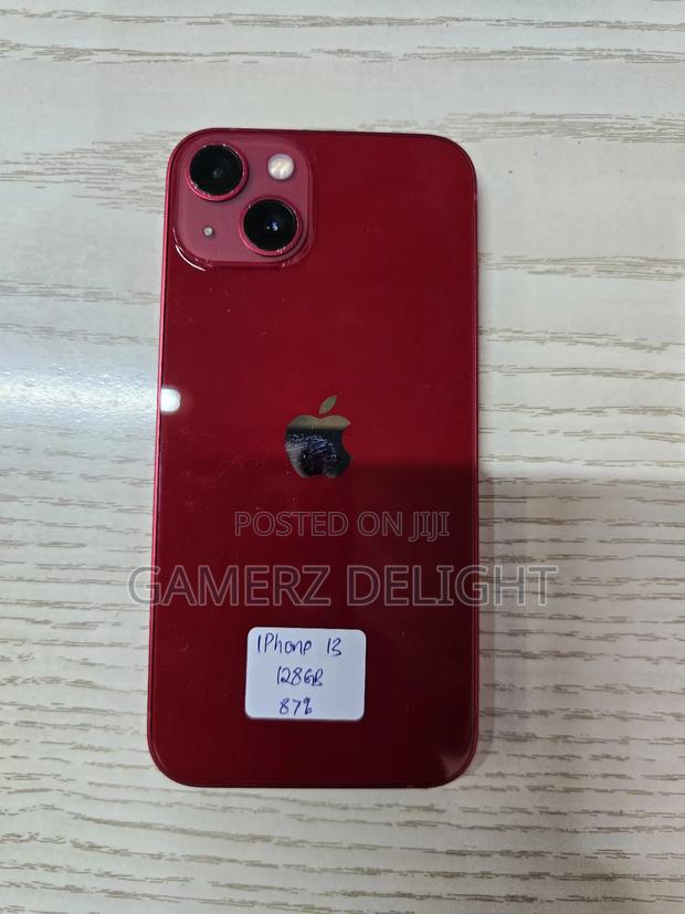 Apple iPhone 13 128 GB - main view