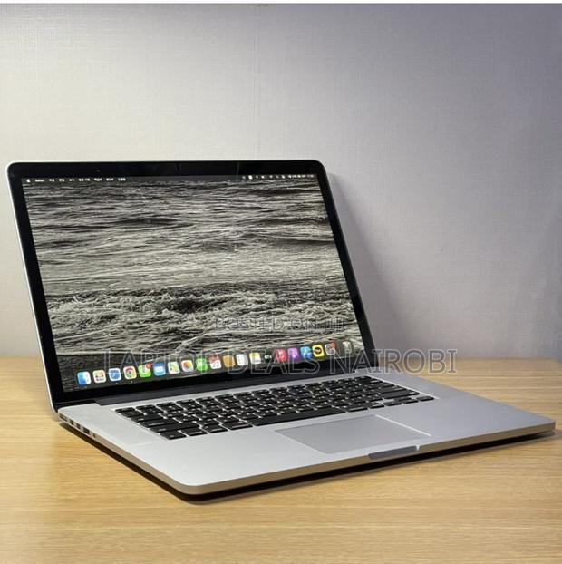 Laptop Apple MacBook Pro 2015 16GB Intel Core I7 SSD 512GB