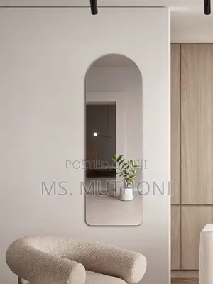 *Wall Mounted Flexible Mirror Size: 118x40cm