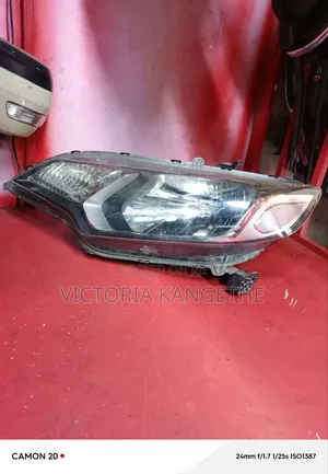 Honda Fit 2015 Non Zenon Available