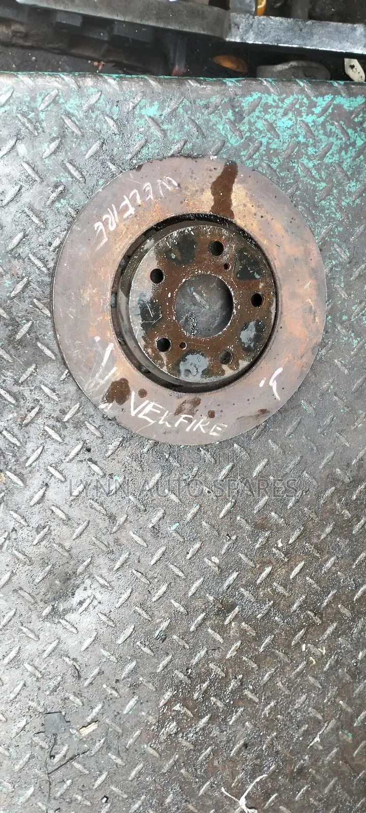 Toyota Vellfire Disc