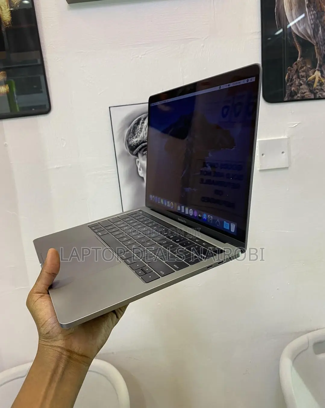 Laptop Apple MacBook Pro 2017 16GB Intel Core I7 SSD 256GB