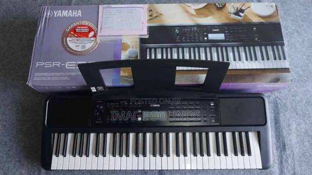 Yamaha Psre373 Electronic Keyboard - main view