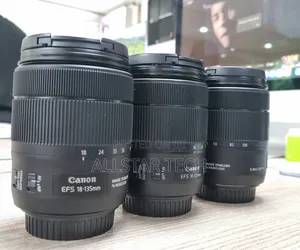 Canon Ef-S 18-135mm F/3.5-5.6 Is Usm
