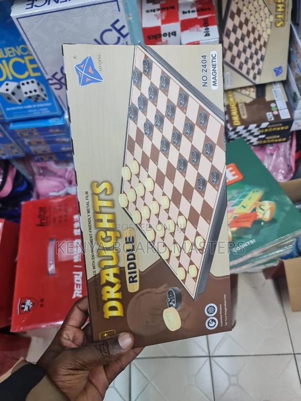 Draughts Riddle££Draughts Available - main view