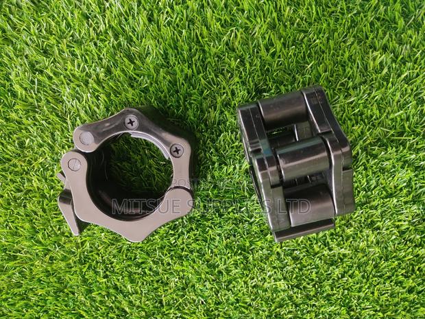Pair of Gym Weight Collar Nuts Plastic Black - main view