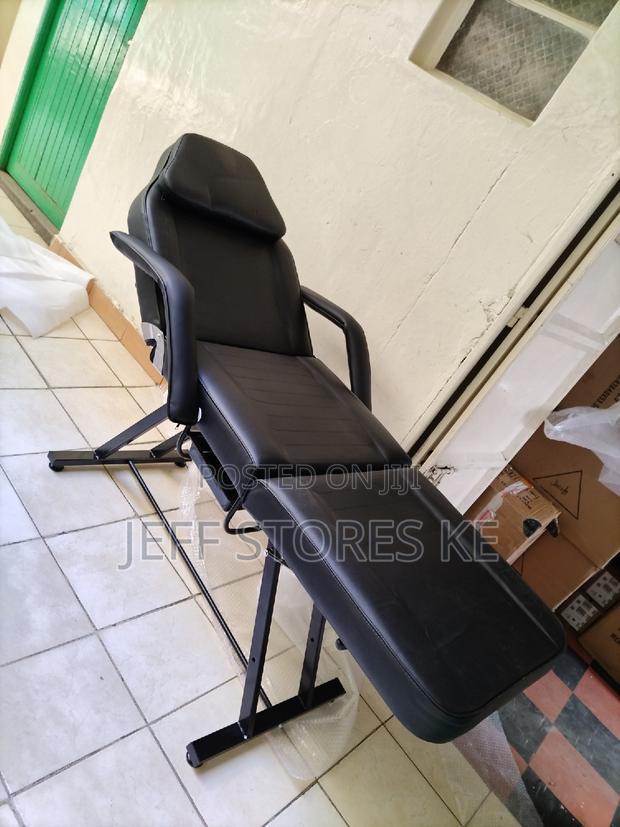 Makeup, Tattoo Bed - main view