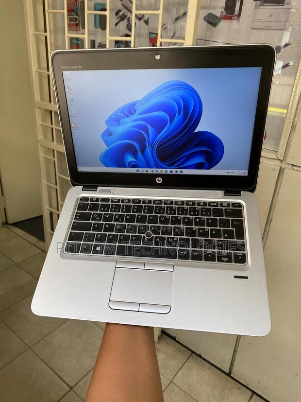 Laptop HP EliteBook 820 G3 8GB Intel Core I5 SSD 256GB - main view