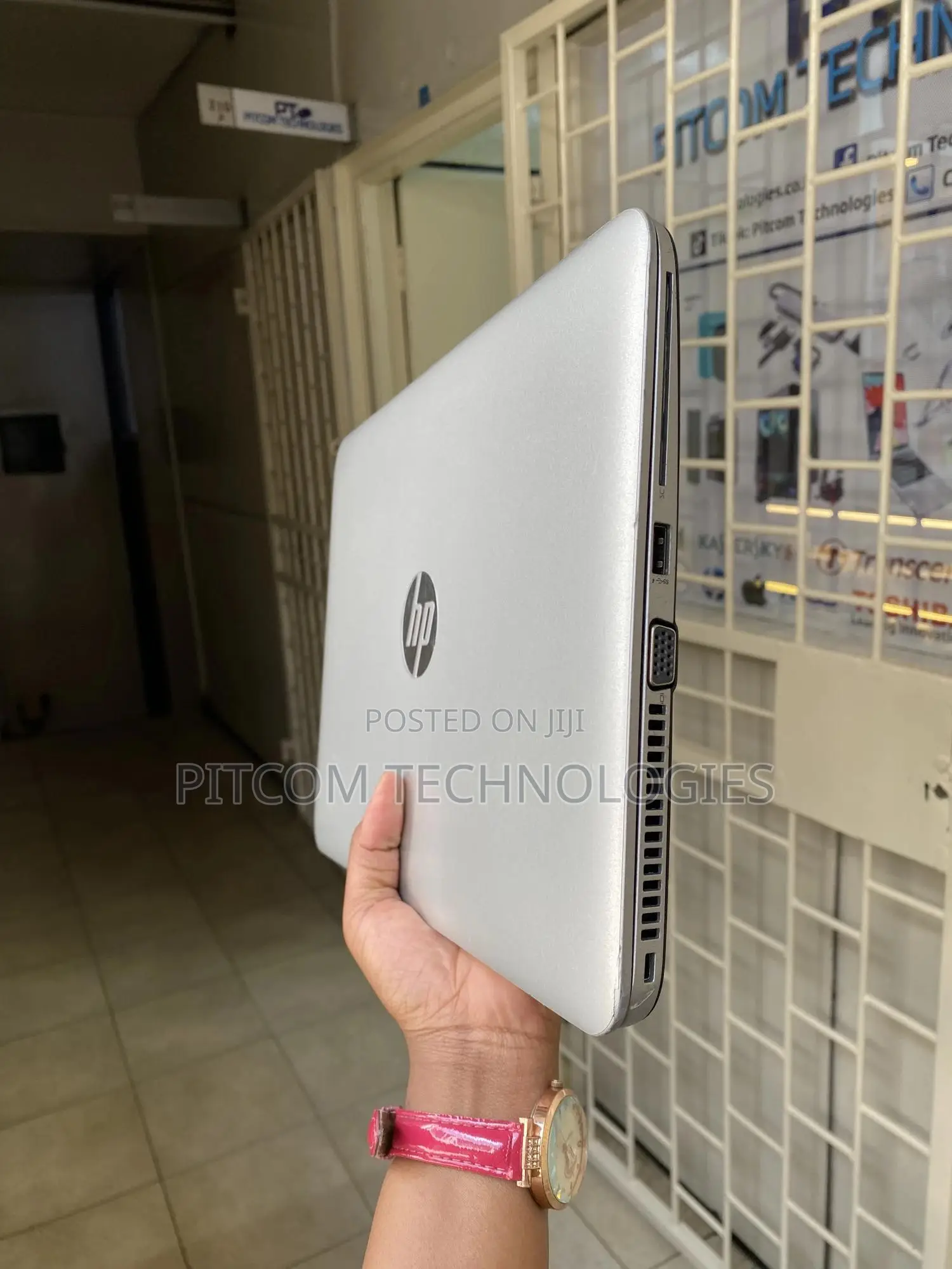 Laptop HP EliteBook 820 G3 8GB Intel Core I5 SSD 256GB