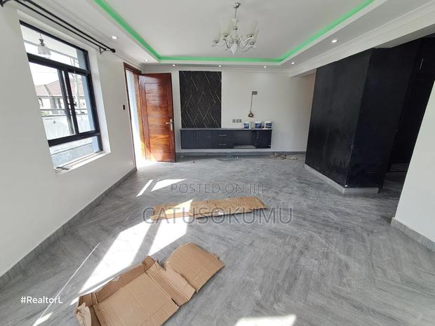 5bdrm Maisonette in Gateway Mall Area for rent - thumbnail 10