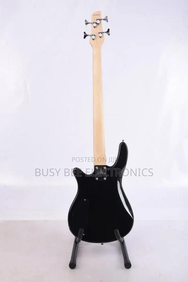 4-String Bass Guitar, Right Handed - thumbnail 3