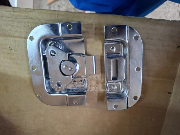 Flightcase Silver Locks Butterfly Latch - main view