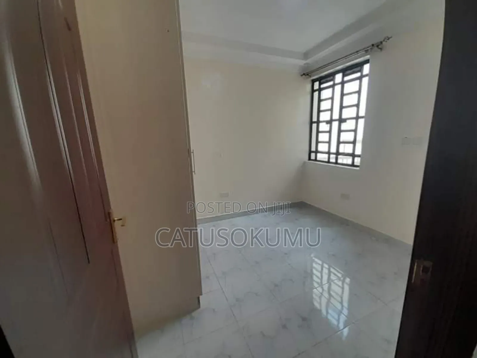 4bdrm Maisonette in Gateway Mall Area for rent
