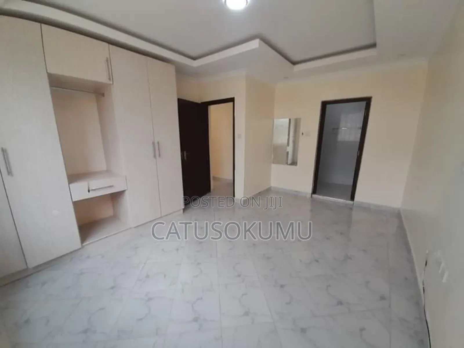 4bdrm Maisonette in Gateway Mall Area for rent