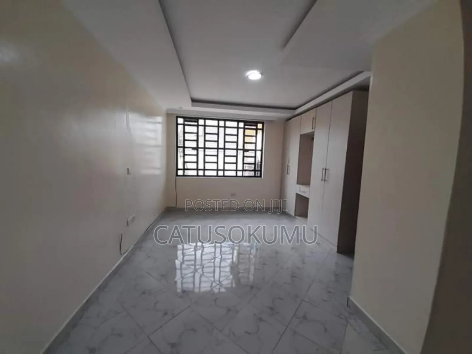 4bdrm Maisonette in Gateway Mall Area for rent