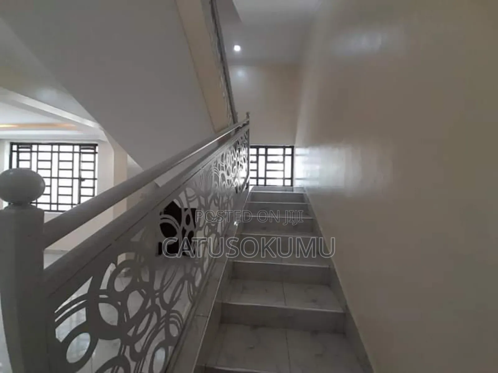 4bdrm Maisonette in Gateway Mall Area for rent