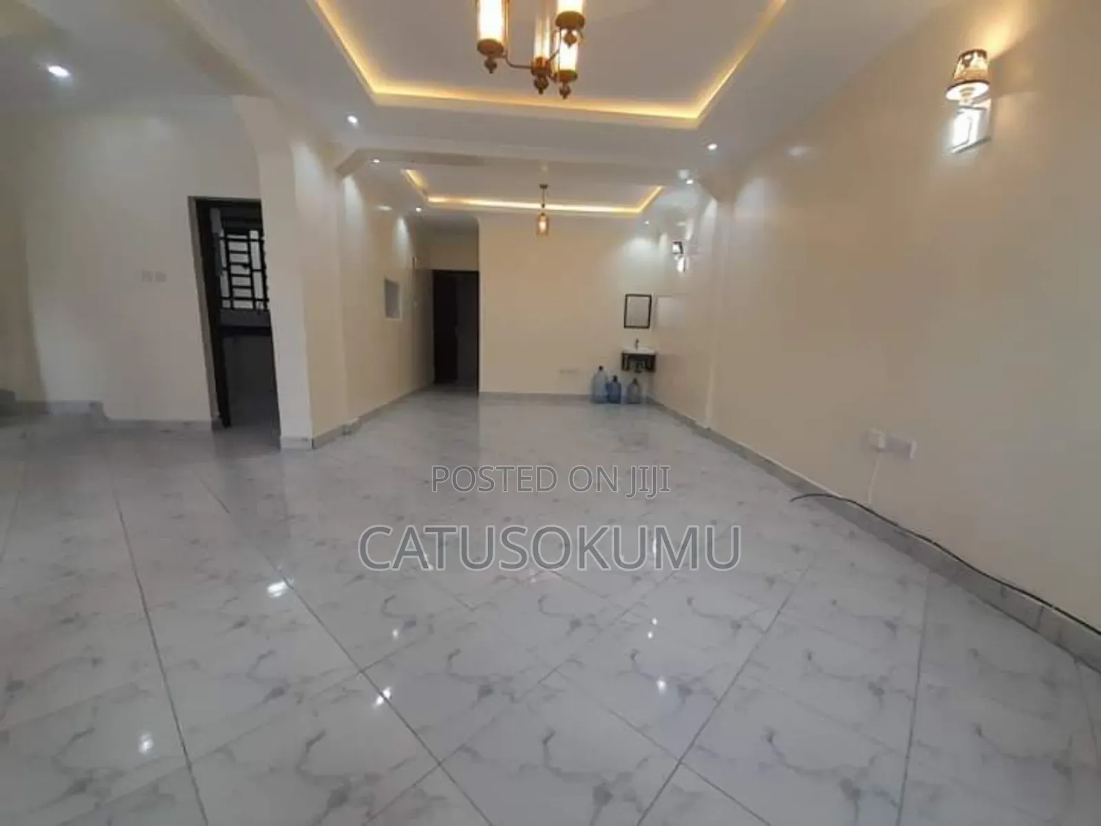 4bdrm Maisonette in Gateway Mall Area for rent