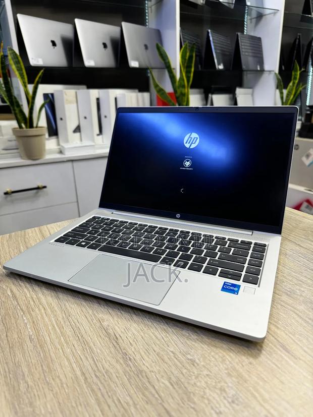 Laptop HP ProBook 440 G10 8GB Intel Core I7 SSD 512GB