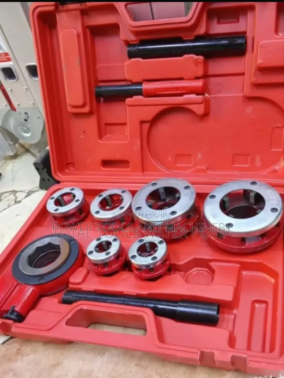 1/2" to 2" Rachet Die Stock