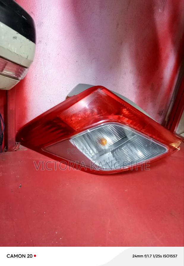 Vitz Jewel 2012 Taillights