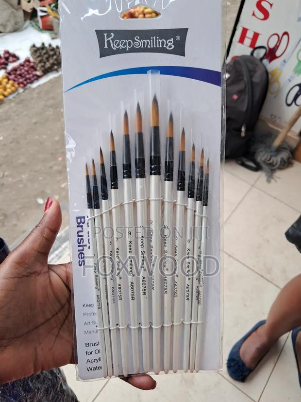 Round Artist Brush Set 12pcs - main view