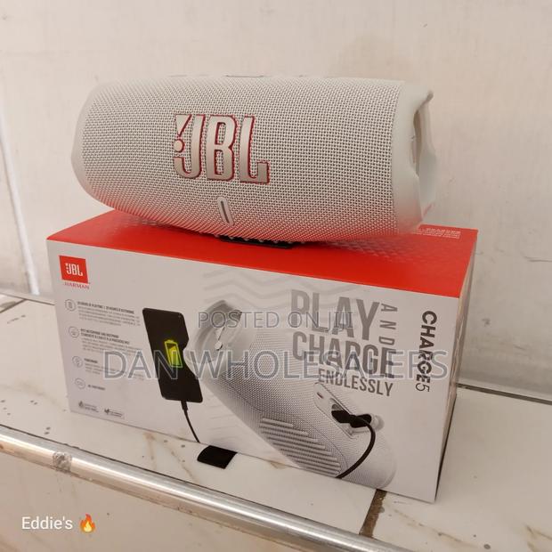 JBL Charge 5 Deep Bass - main view